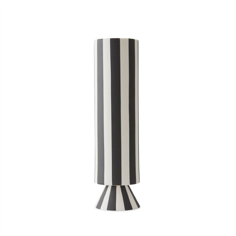 Toppu Vase - High in White/Black