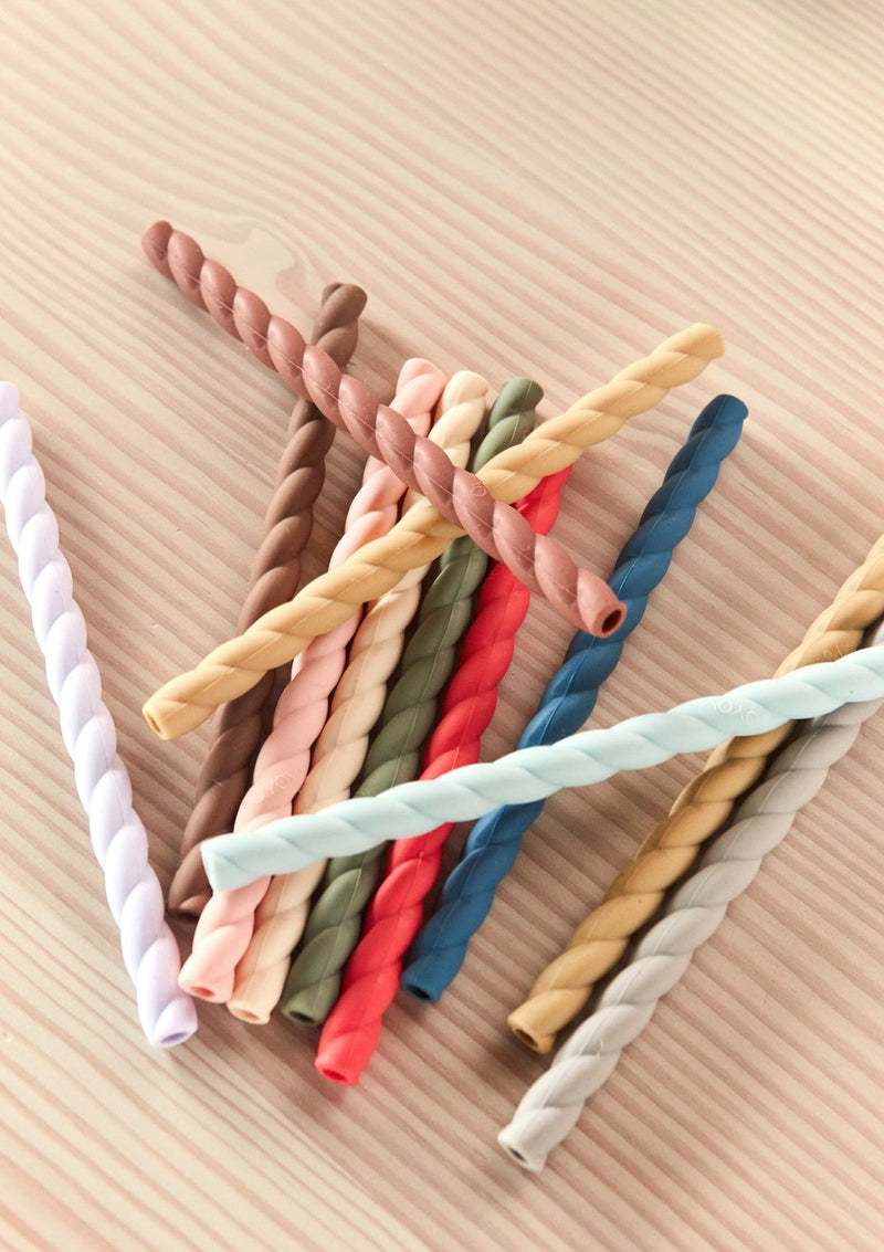 https://oyoy.us/cdn/shop/products/Mellow_Silicone_Straw_-_Pack_of_6-Dining_Ware-M107285-1_1200x_3eeaded7-400e-40c1-95a8-aea9ef060df6_800x.jpg?v=1664815684
