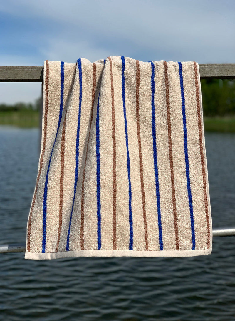 Raita Towel - Medium - Caramel / Optic Blue